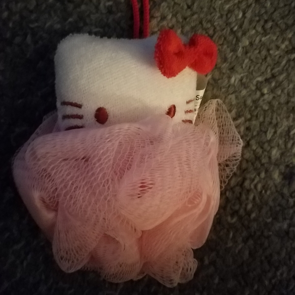 **SOLD**Hello Kitty Poof in a Tin Pail! - Picture 3 of 4